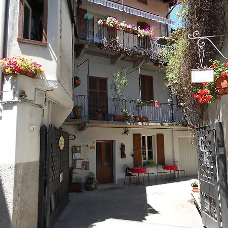 Antica Officina مانديلو ديل لاريو